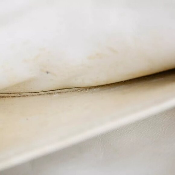 CHANEL CC Logo Matelasse Chain Shoulder Bag Leather White GHW - Picture 2 of 16